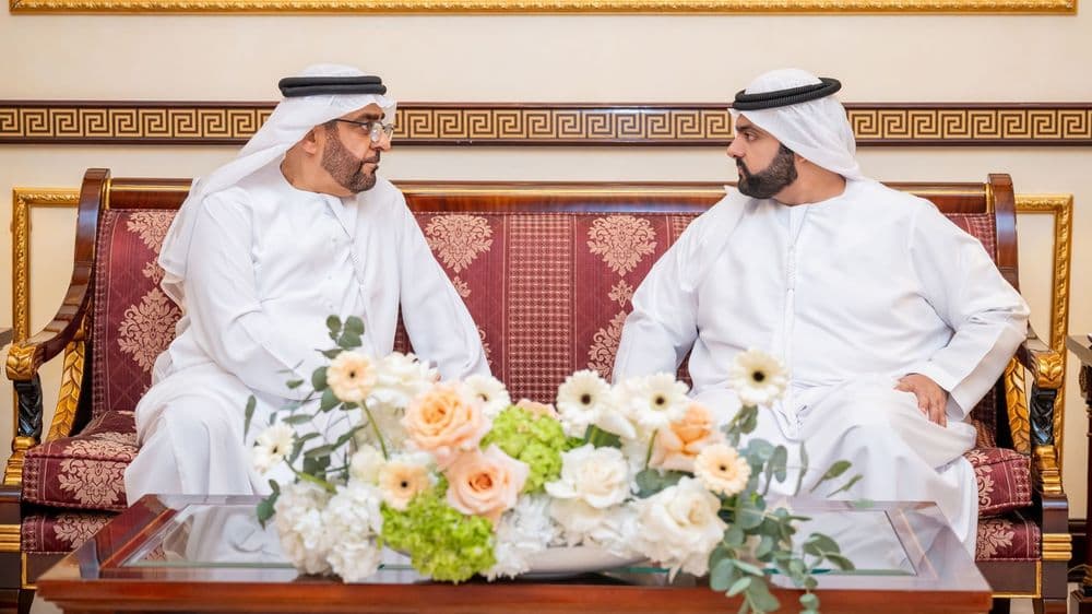 Mohammed Al Sharqi Meets Mansoor Al Awar and Reviews Developments in the Smart Education System
