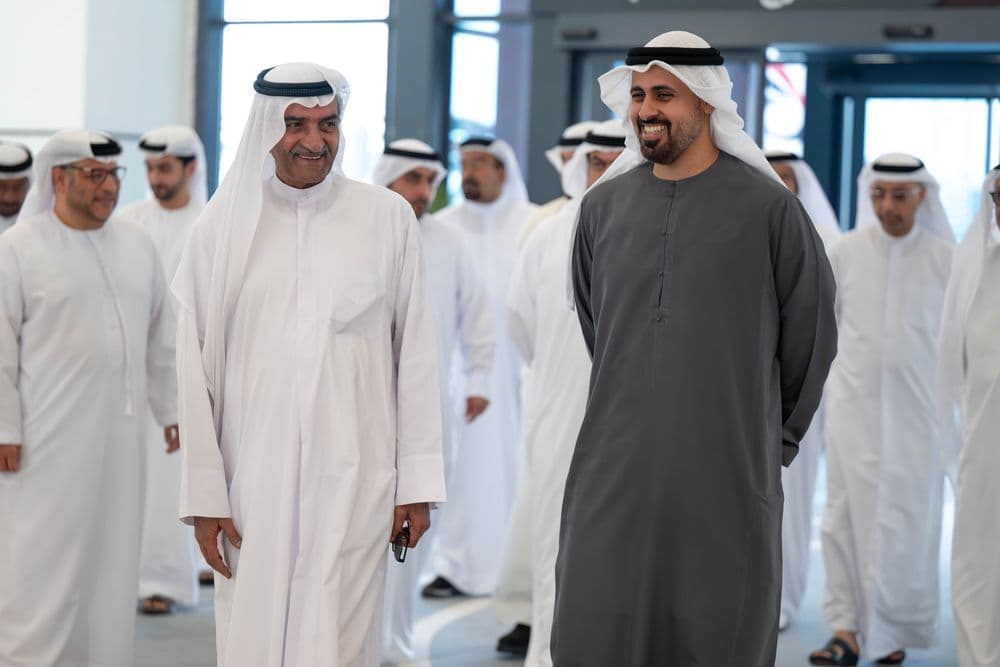 حاكم الفجيرة وولي عهده وذياب بن محمد بن زايد يزورون محطة الفجيرة بعد إنجازها بالكامل ضمن شبكة السكك الحديدية الوطنية